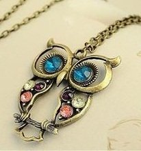Sodial owl charm necklace